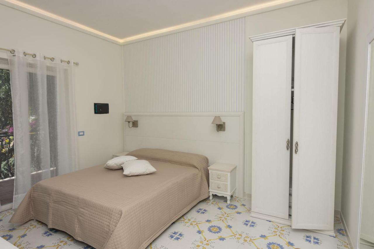 Ambra Sorrento Suites Short Rent Esterno foto